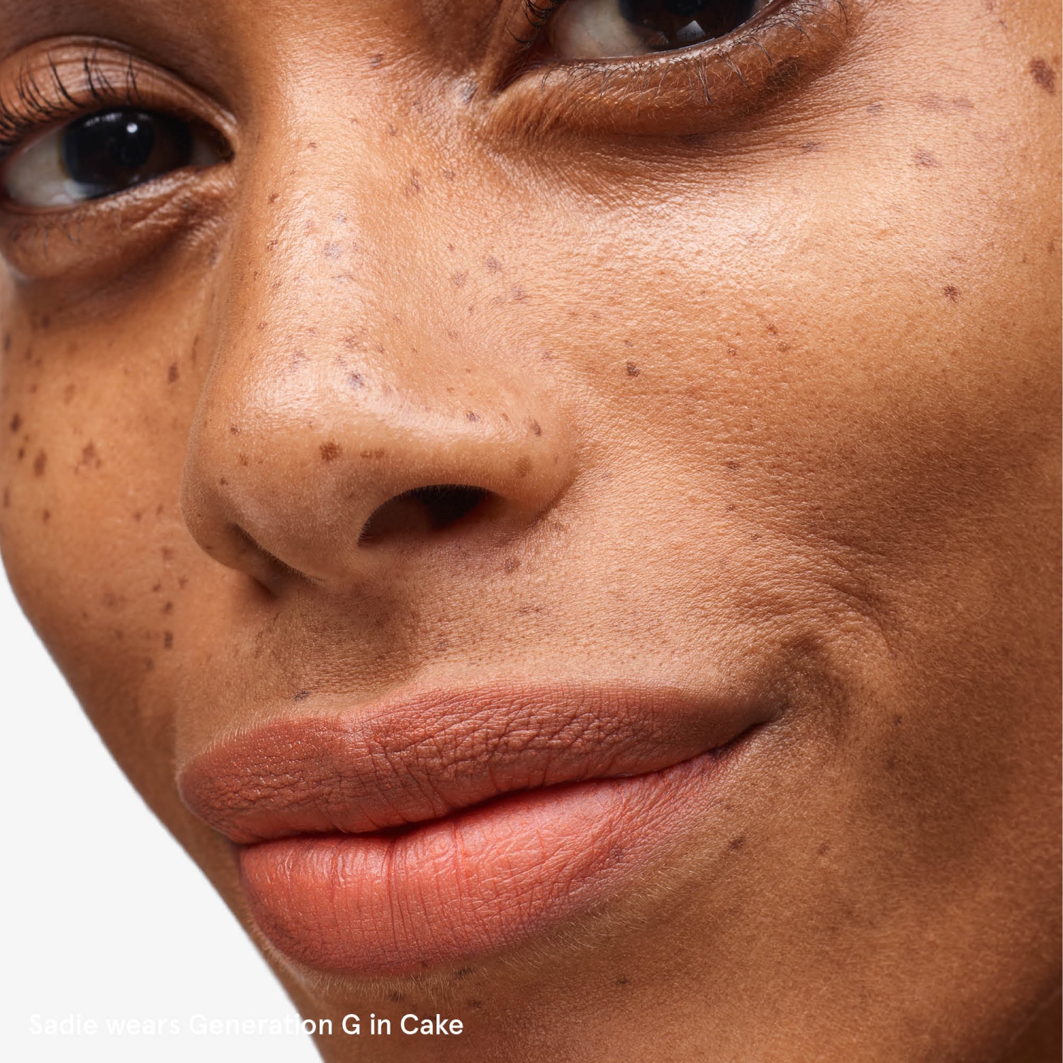 GENERATION G SHEER MATTE LIPSTICK (LÁPIZ LABIAL MATTE)